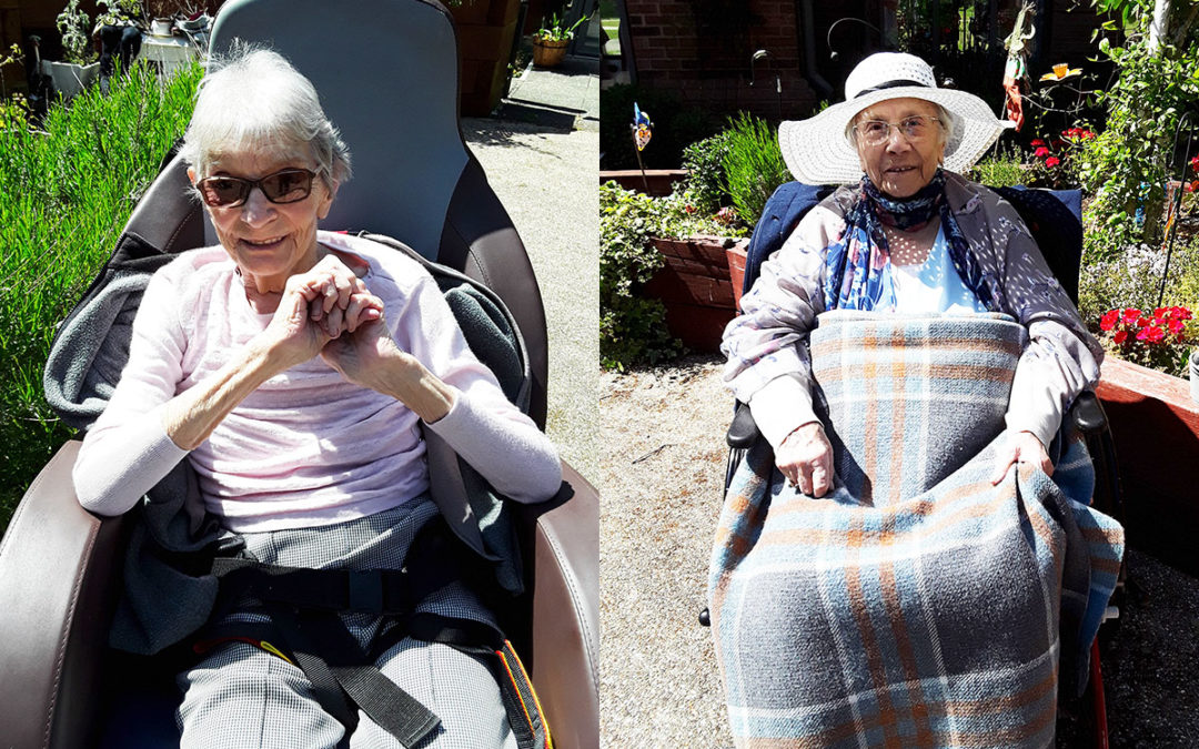 Sunshine and smiles at Hengist Field Care Home