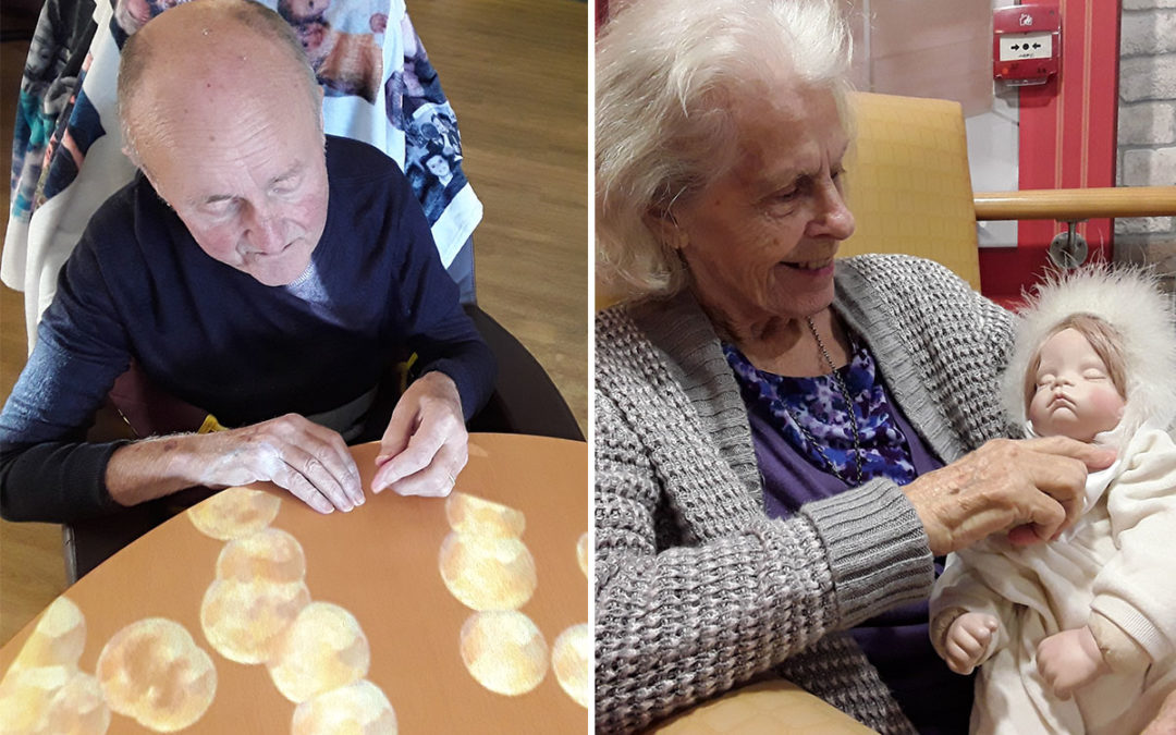 Sensory fun and cuddles at Hengist Field Care Home