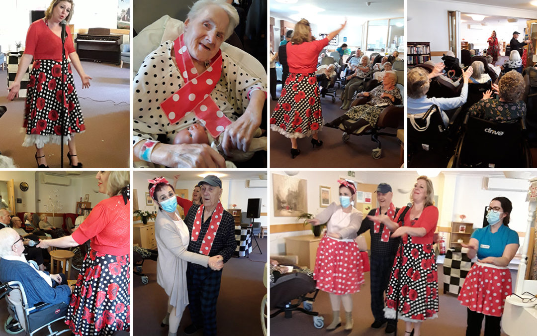 Hengist Field Care Home residents enjoy Dreamboats and Petticoats show