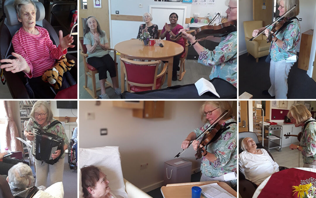 Musician Christine visits Hengist Field Care Home residents